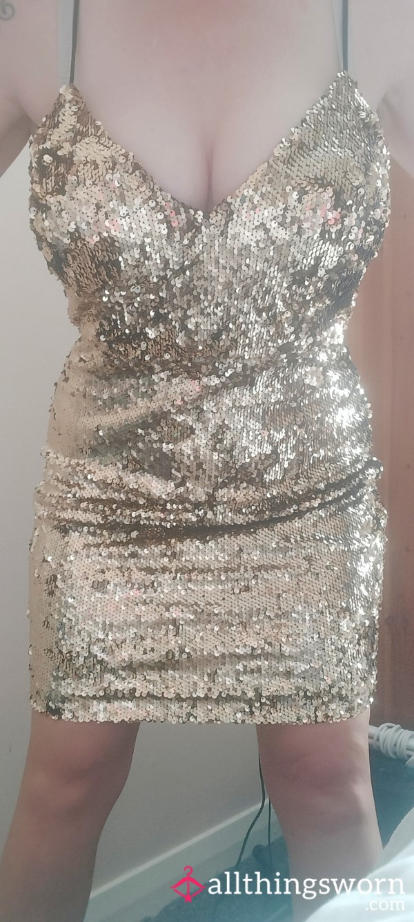 Lucy Wang Gold C*cktail Dress