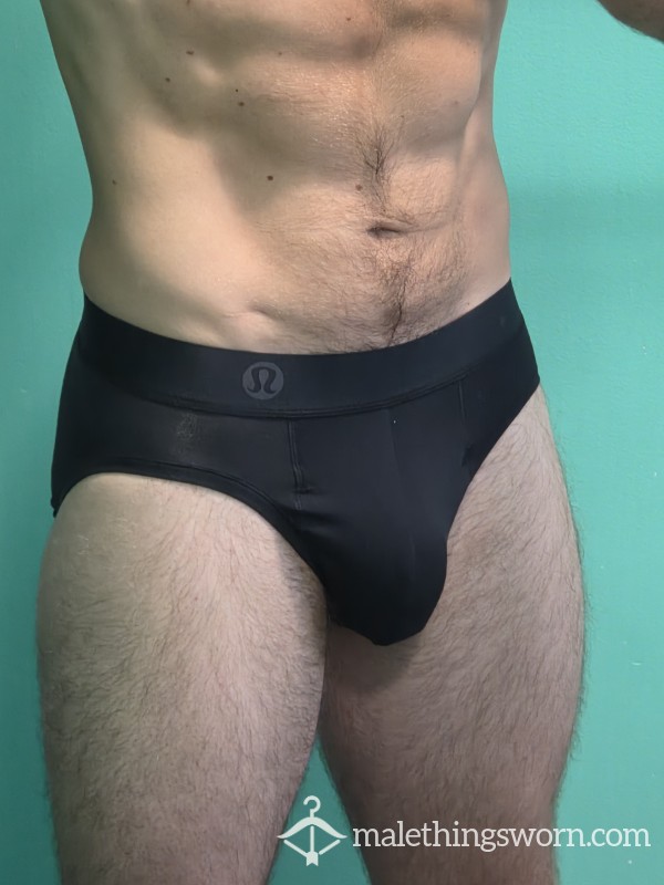 Lululemon, Black Briefs, Size Medium