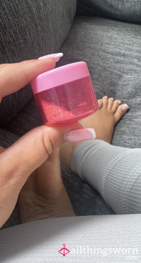 Make Foot Dust With Me