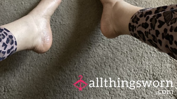 Makeup Feet Pics