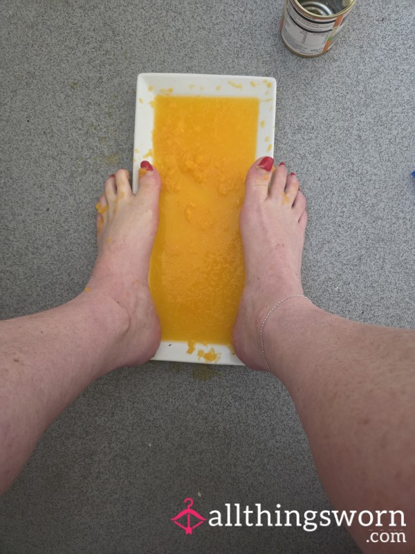 Mandarin Food Squish/play