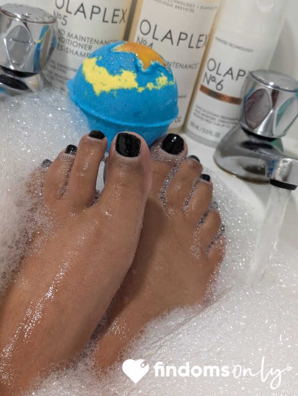 Manicure 💅🏾 & Pedicure