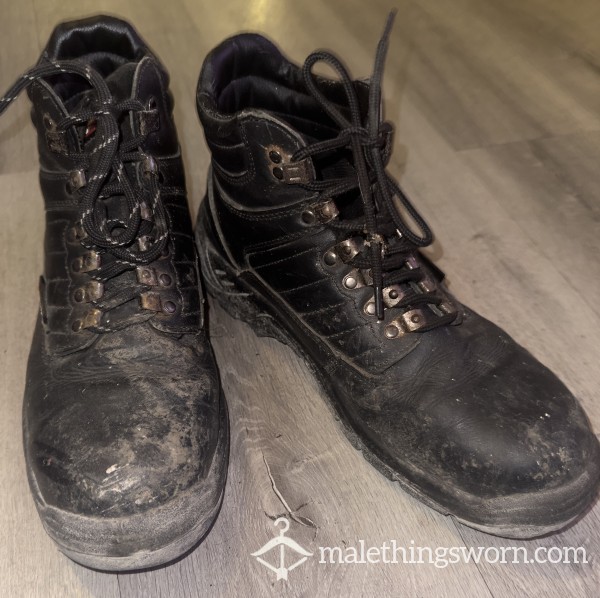 💥🥾 MASHED Stinking Black Work Boots! 🥾💥 - Multiple Pictures!