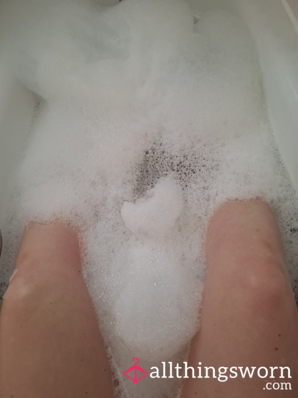 Ma**ive Tit's Soap And A Shower 💦😉