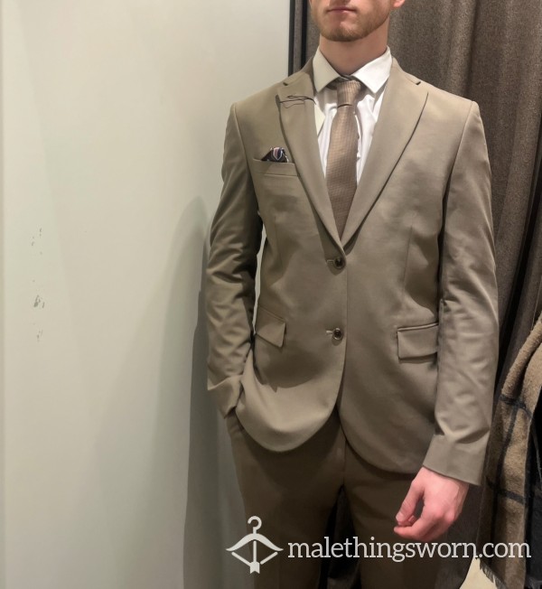 Masters Suit