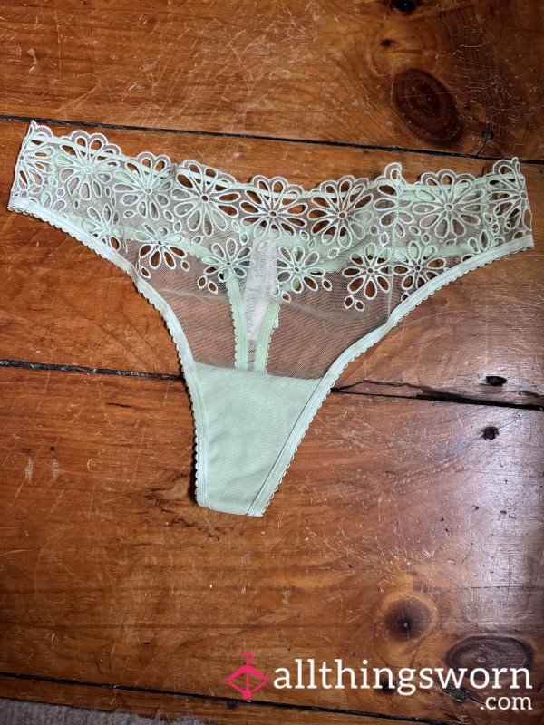 💚 Matcha Cream Eyelet/mesh Thong, XXL, VS