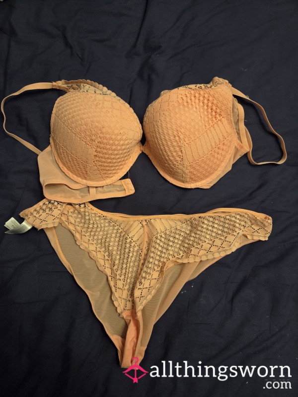 Matching S**y Lacy Bra 38b And Panties Orangr