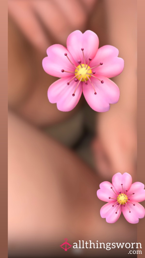 Me And Gf Sharing Wetness😝