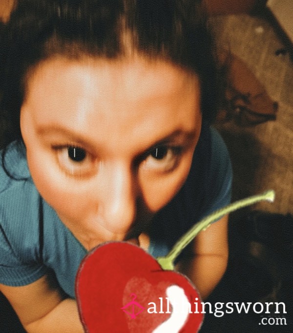 🍓✨ Me, As A (Very) Timid 19 Y/o Girl, Being Shy About Getting My Throat F**ked & Holding Back ✨🍓