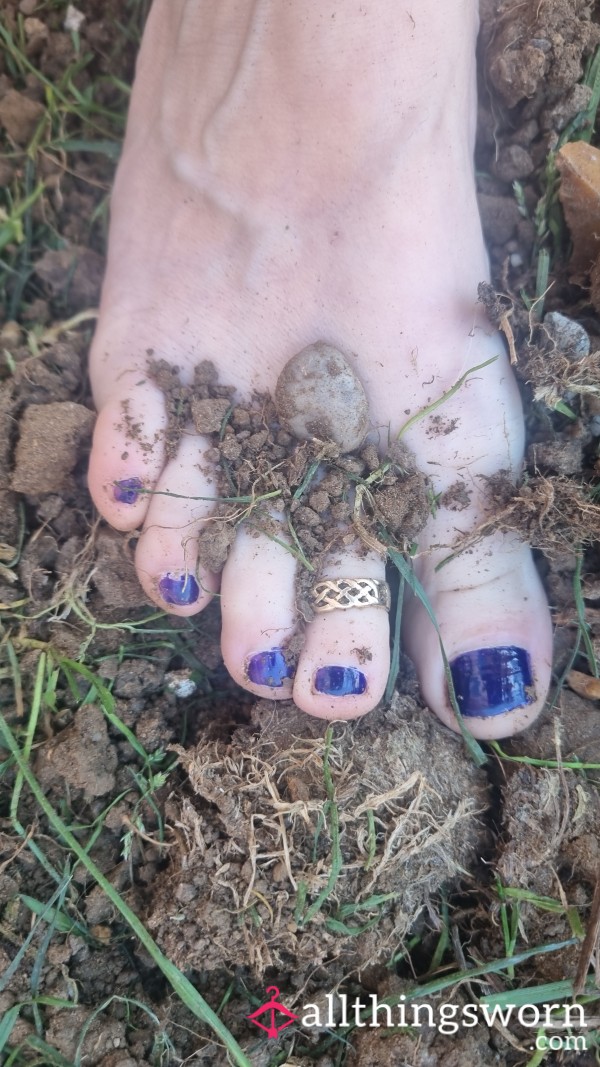 Me Putting My Foot In Dirt 🤪