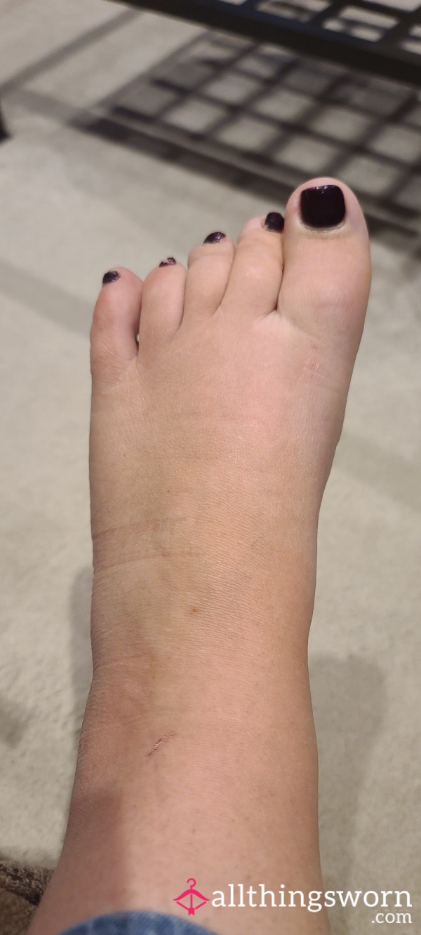 Meaty Wide Feet Ummm