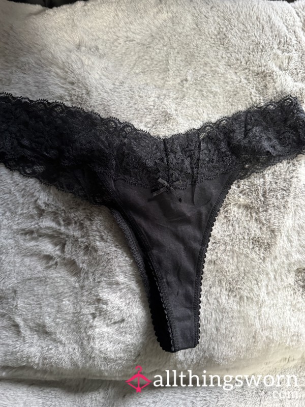 Med Black Cotton And Lace Thong