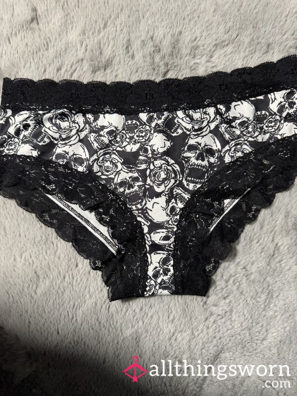 Med Soft Black And White Skulls With Roses Panty