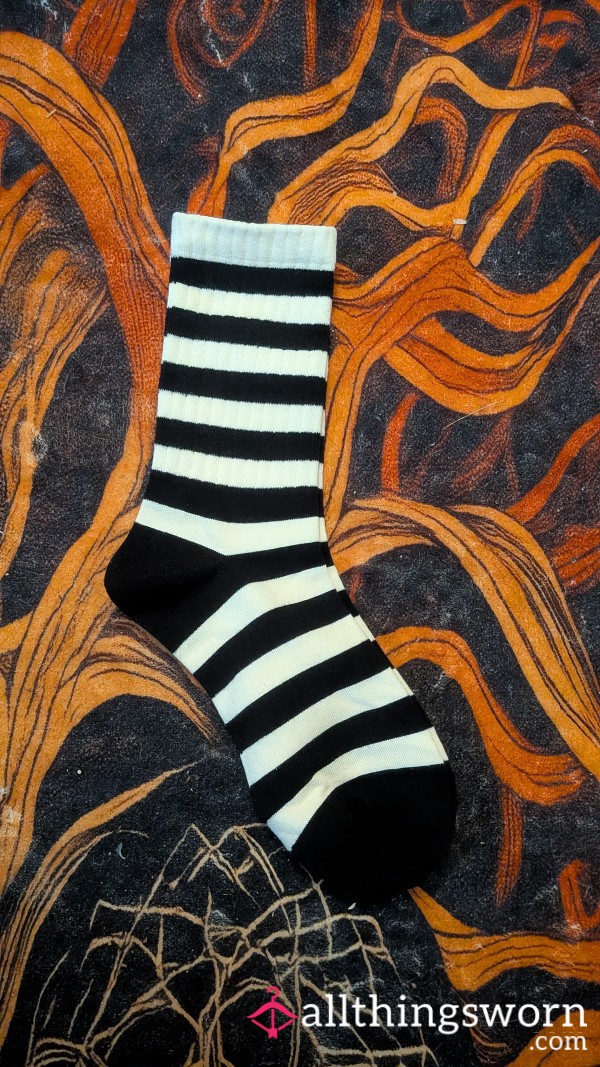 Medium Stripped Crew Cut Socks *shipping To The US Free*