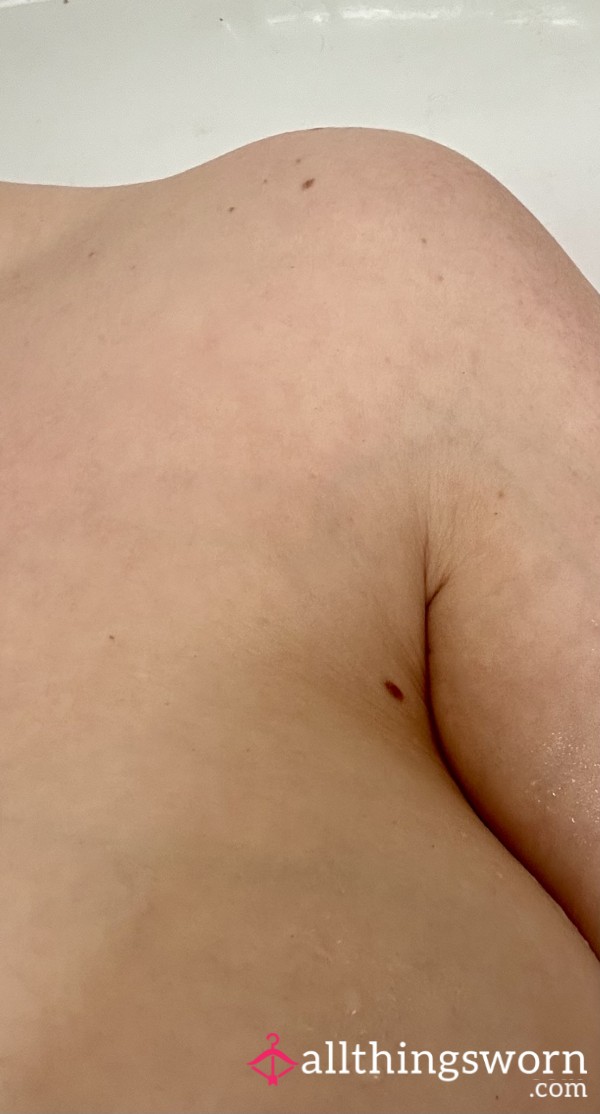 Meet My Unshaven Armpits