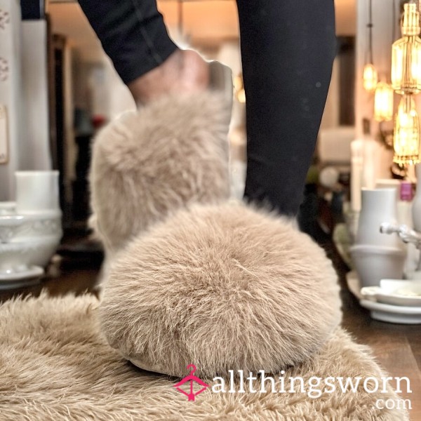 Mega Faux Fur Fluff Korean Style Slippers (large)