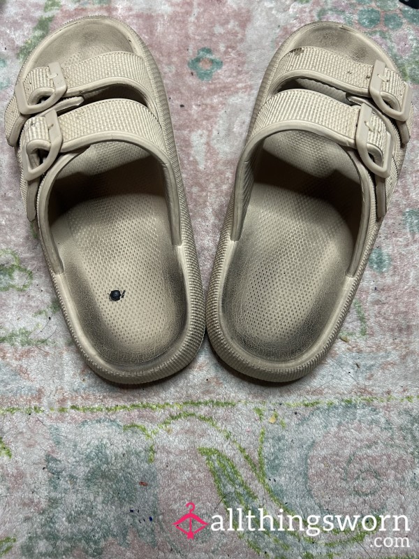 Memory Foam Cloud Sandals