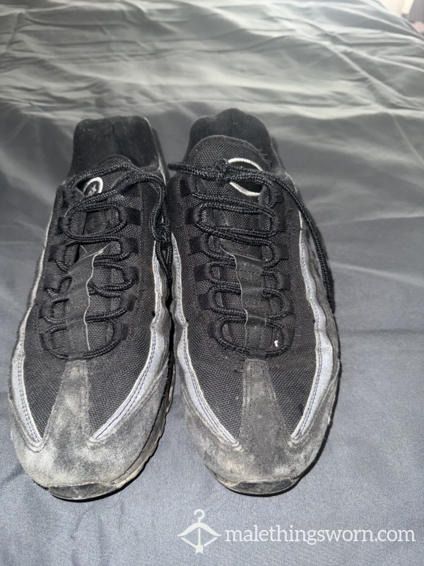 Men’s Air Max 95’s Well Worn!!