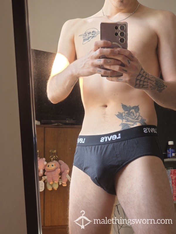 Mens Black Used Levis Briefs Medium