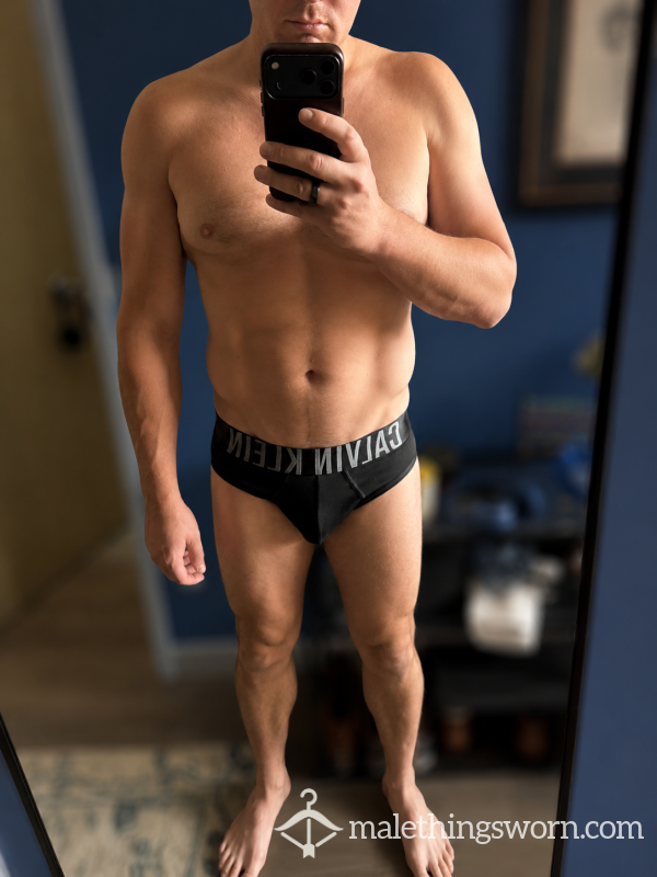 Men’s Calvin Klein Briefs - Medium