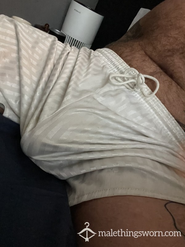 Men’s Retro Worn Musky White Sports Shorts