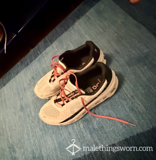 Mens Size 11 ON Running Used Shoes