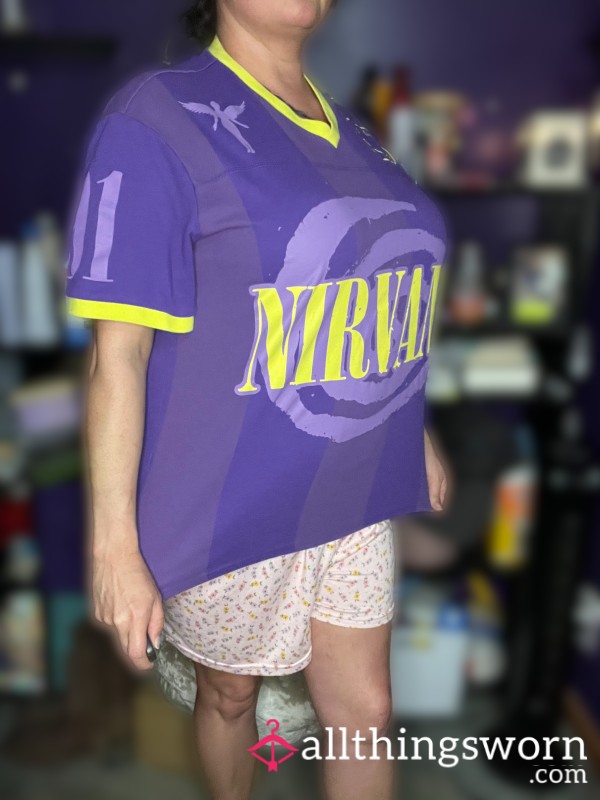 Men’s XXL Nirvana Jersey Style Shirt