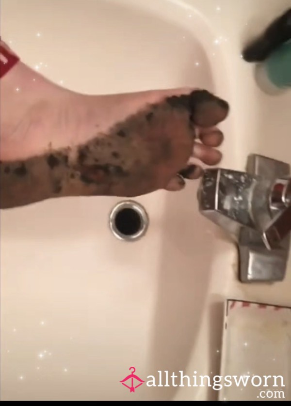 Messy, Muddy Soles… Want To Clean Me Up? 😈