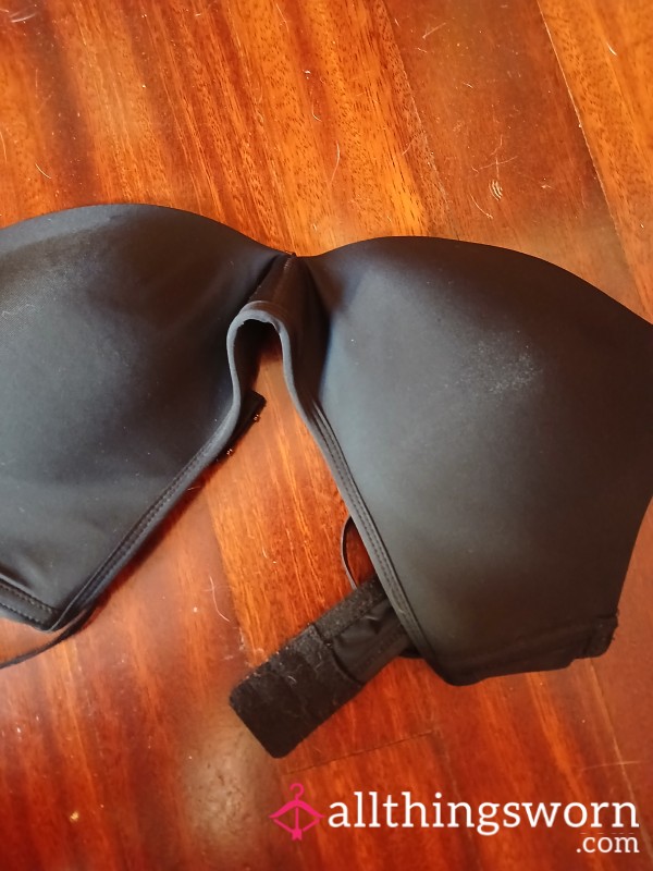 Mi Sujetador Negro Para Ti, Amor.