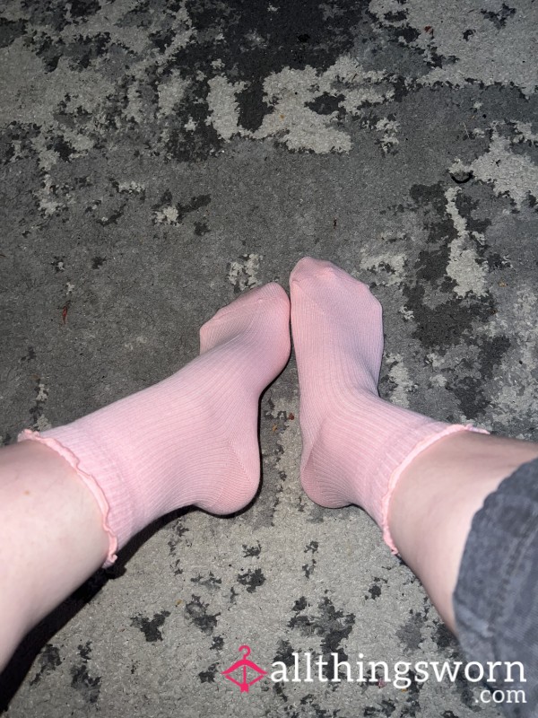 Mid Calf Frilly Socks