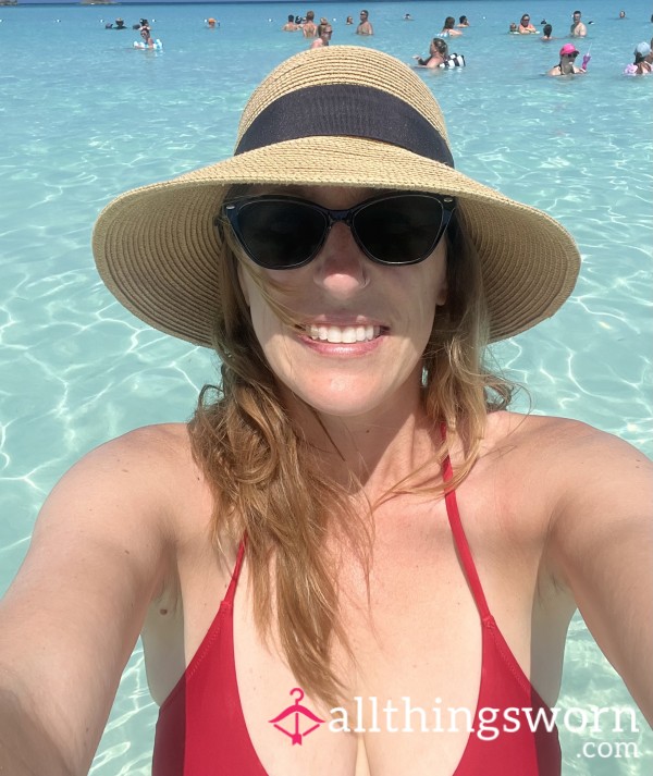 Let Me Spoil You With Attention, Pics, Videos, Audio And S**ting! Make Me Your MILF Girlfriend