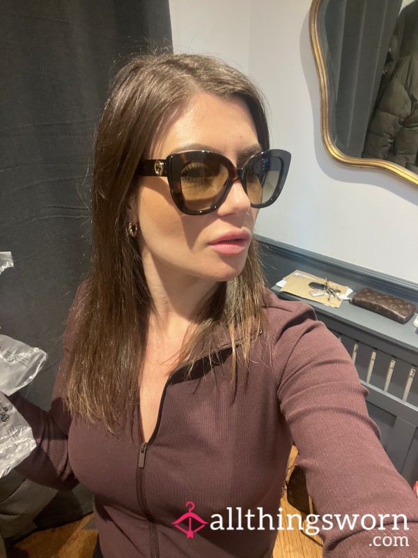 Milf Sl*t Gets F**ked Doggy 😈