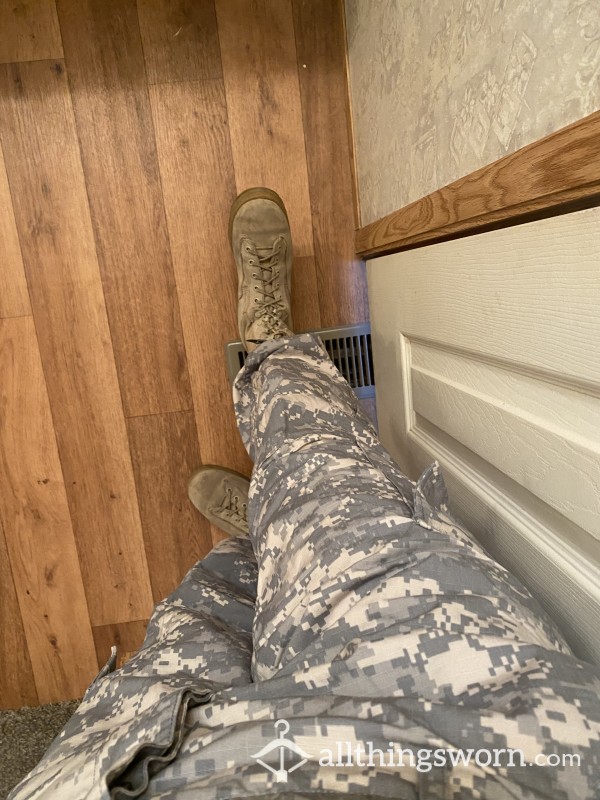 Military Uniform Boot Set