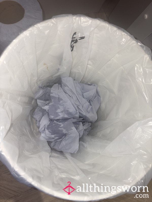 Mimi’s Sweaty Sunbed Tissues🥵