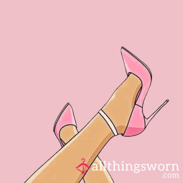 Cream Covered Toes (4 Pics)