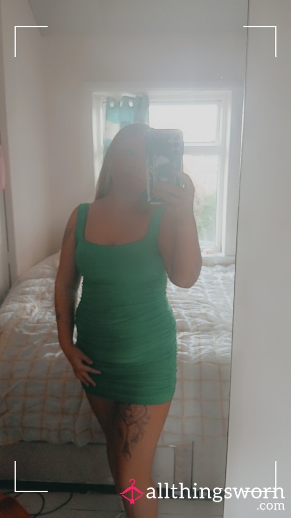Mini Green Going Outdress