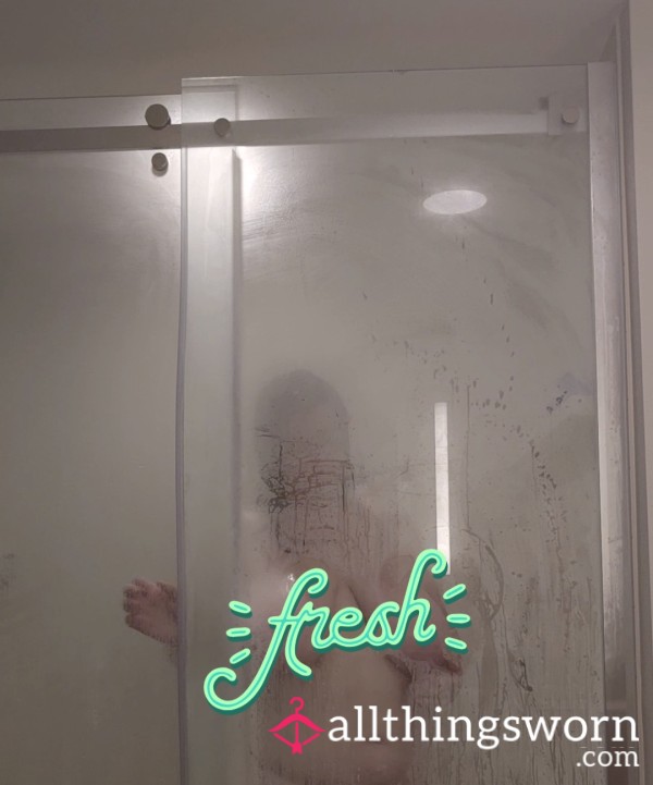 Miniclip: Huge Wet Tits Through Shower Gla**