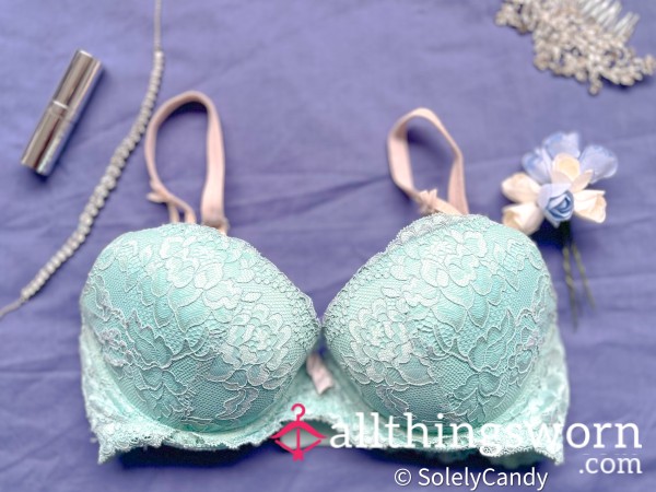Mint-colored Lace Bra