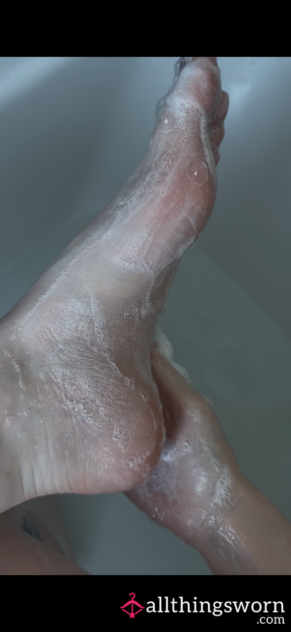 POV: Ma**aging My Soapy Foot 🫧👣