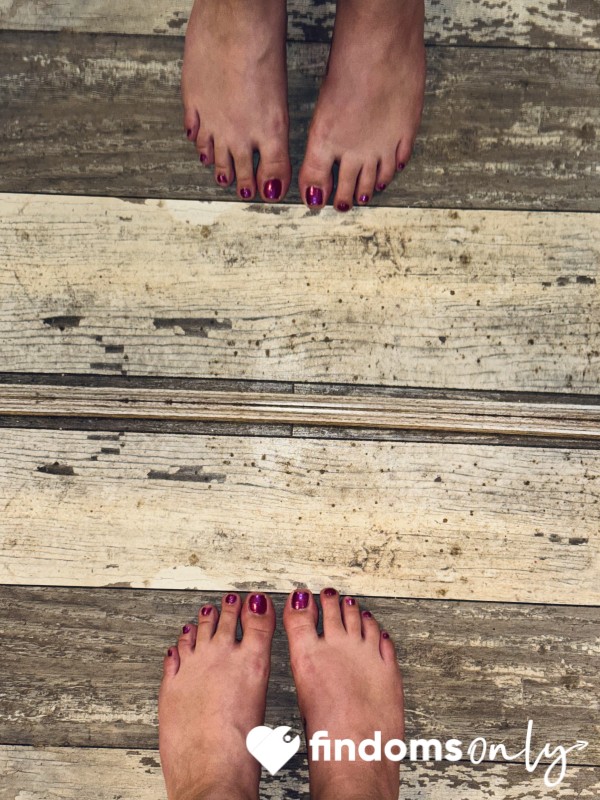 Mirror, Mirror On The Wall… Who Has The Fairest Feet Of Them All?