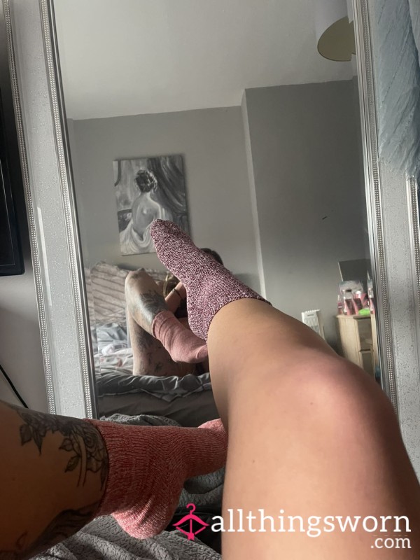 Mismatch Bed Worn Fluffy Socks