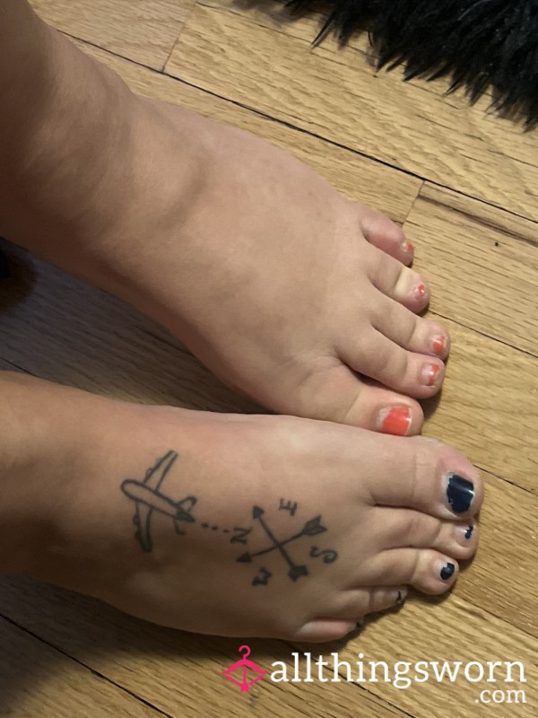 Mismatched Toes
