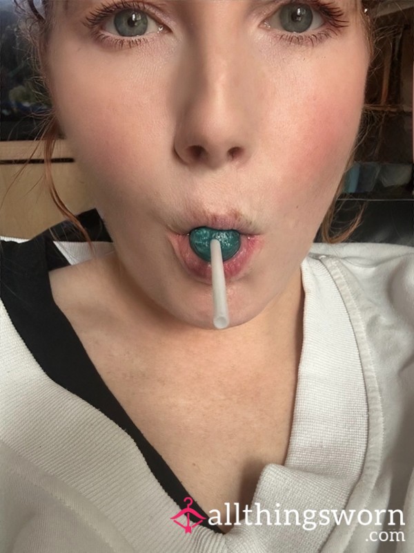 MissRedKitty Flavoured Lolly Pops 😈 The Lolly Pop Tastes Nice But Not As Good As It Will After I Put My Personal Flavour In It For You 🔥🔥 You Decide What Flavour You Want 🥵