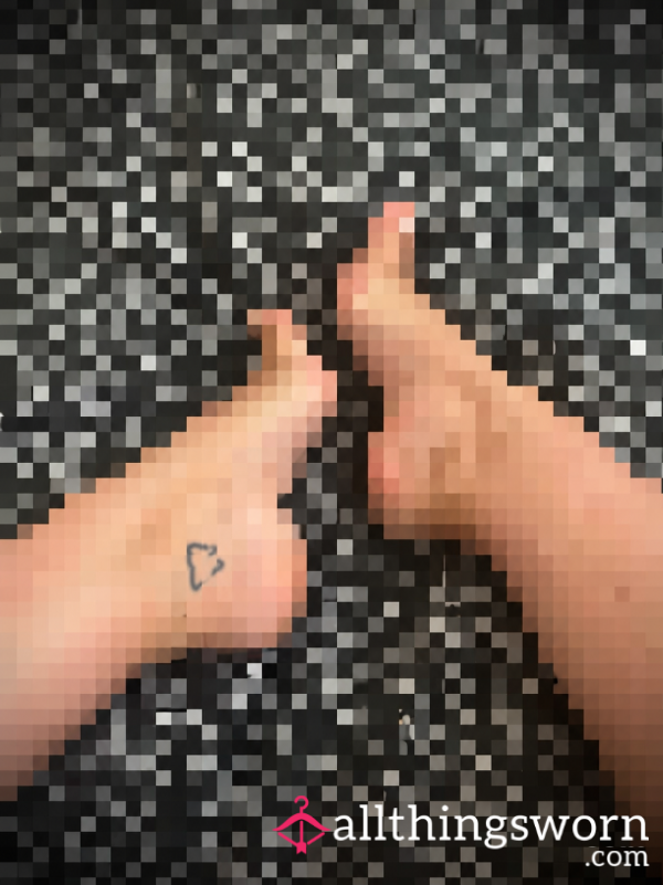 Moisturise My Feet 🦶 💦