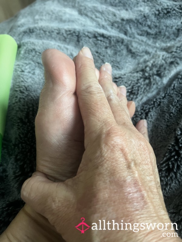 Moisturise My Feet With Me