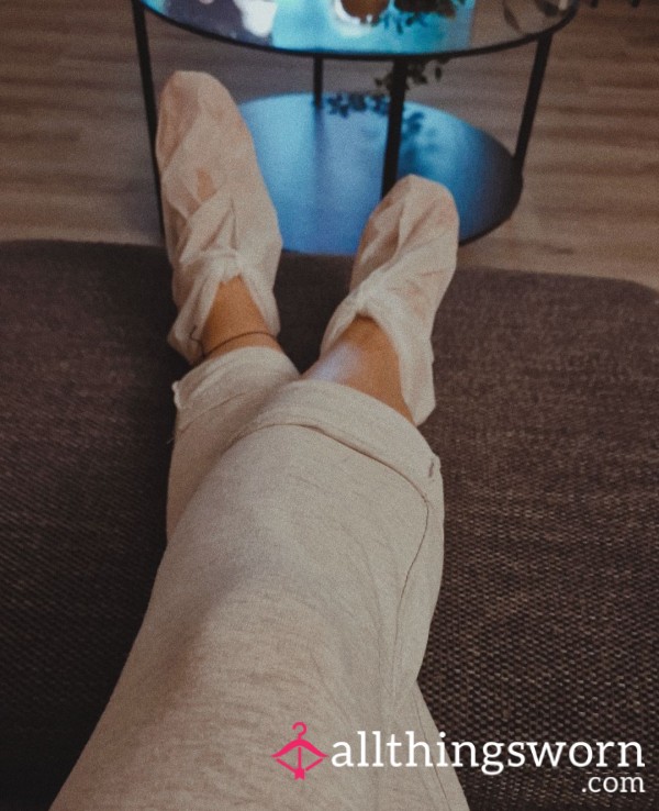 Moisturising Foot Mask Just For You're Pleasure Only! 🤤