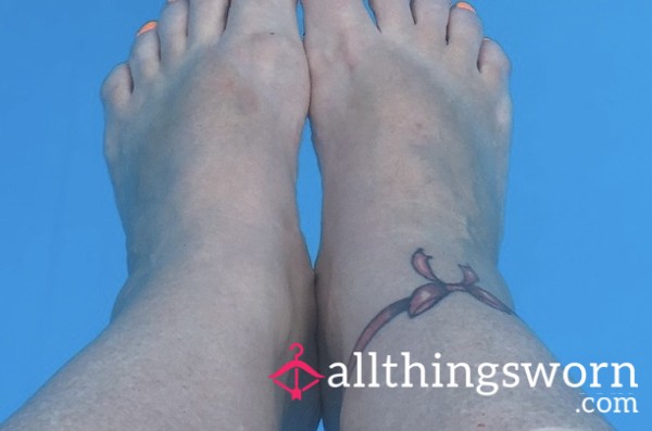 Moisturising My Feet
