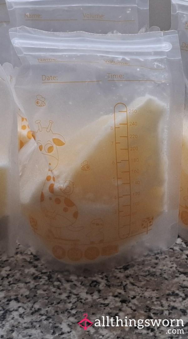 5oz Of Mommas Breastmilk With A Bite