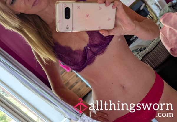 Mommy Teasing Her Boy 🤤 Pics & Videos