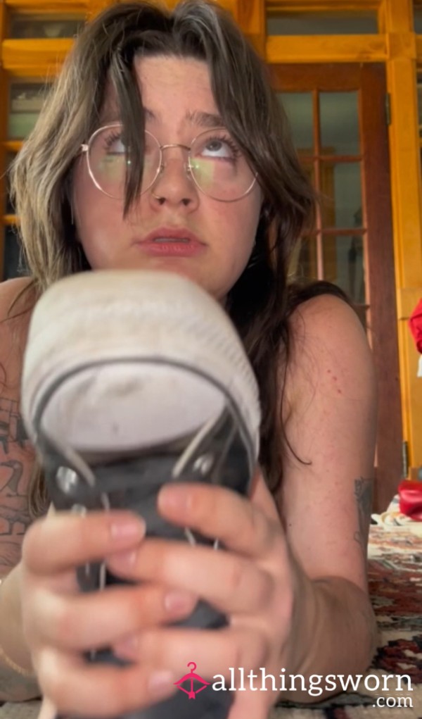 Mommy’s Sneaker Edging Session (part 2)